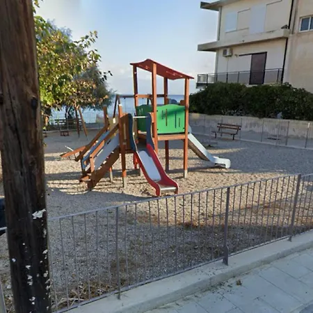 Lemon Tree Gr Xylokastro