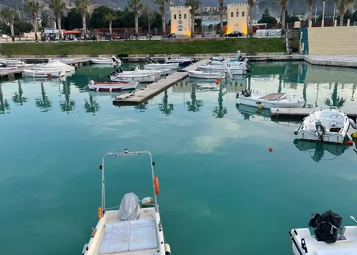 アパート Lemon Tree Gr *